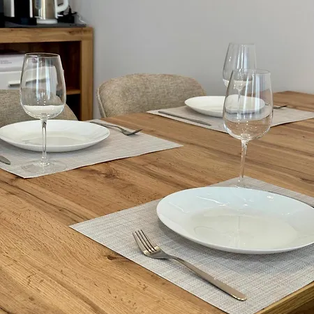 Skau Piano Family & Business Free Parking Lägenhet Bratislava