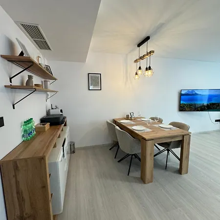 Skau Piano Family & Business Free Parking Appartement