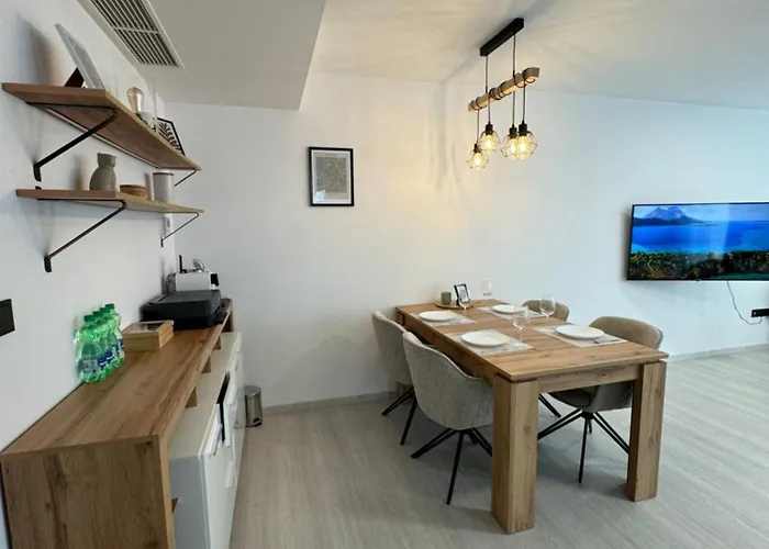 Skau Piano Family & Business Free Parking Appartement